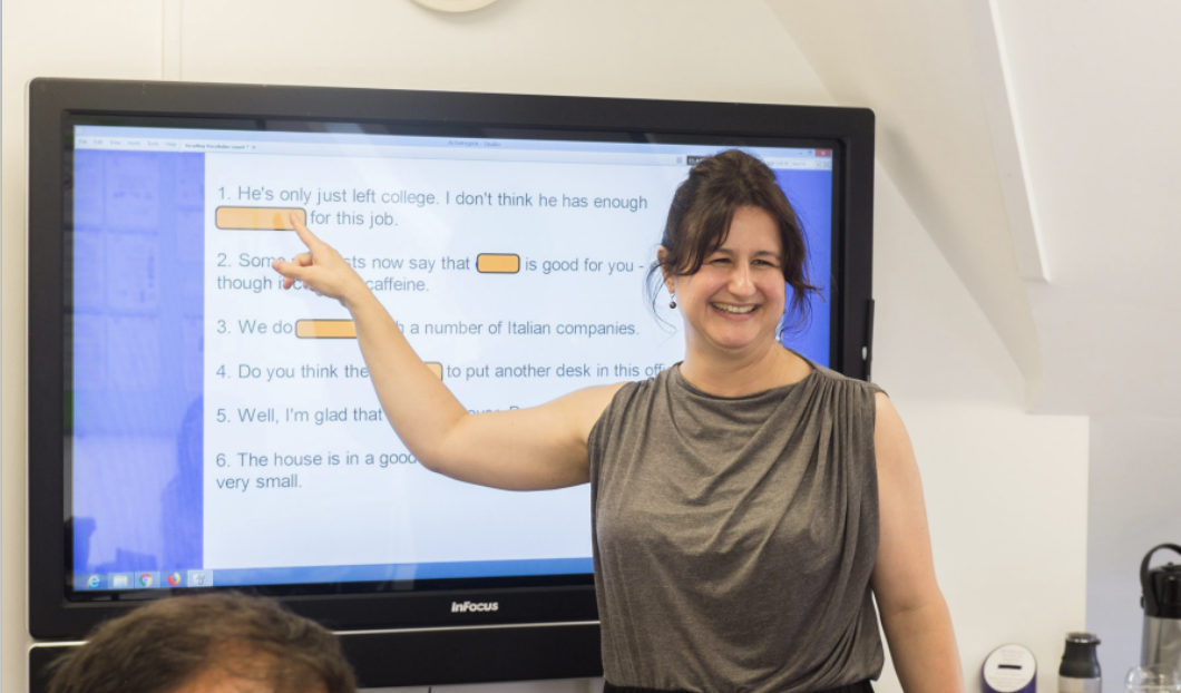 generalenglishuk.jpg studenci-na-kursie-general-english