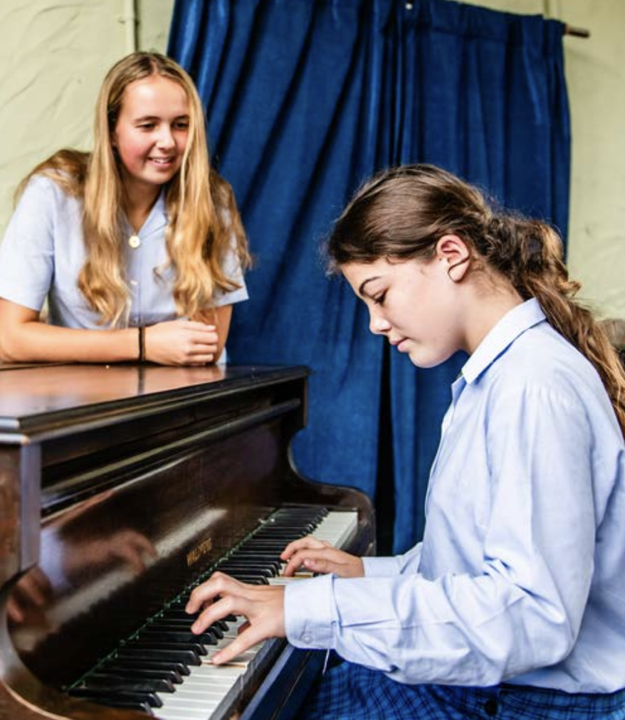 Moreton Hall kampus szkoły z internatem dla dziewcząt w UK Moreton Hall kampus szkoły z internatem dla dziewcząt w UK
